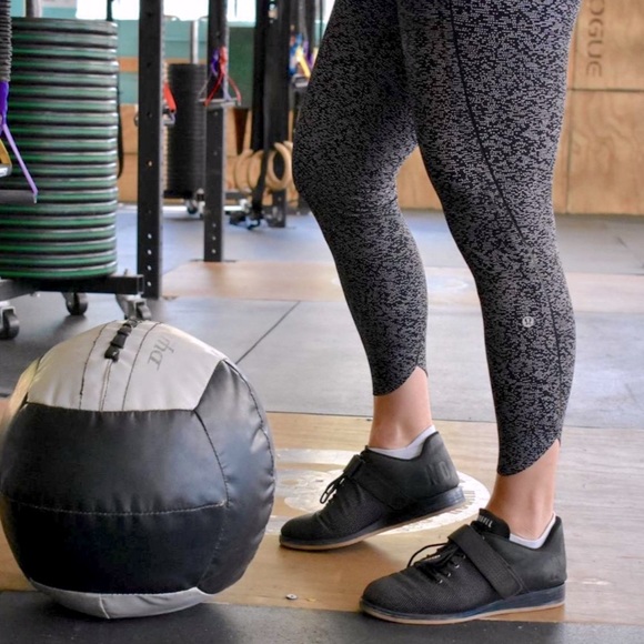 *SOLD*Lululemon Quick Pace 7/8 Cropped Soundwave Alpine Tights Size 6 - Picture 2 of 15